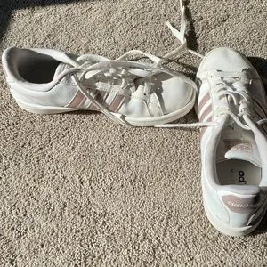 adidas gazelle silver green womens adidas Women's Samba OG Shoes, Size 8.5, Gold main image 0